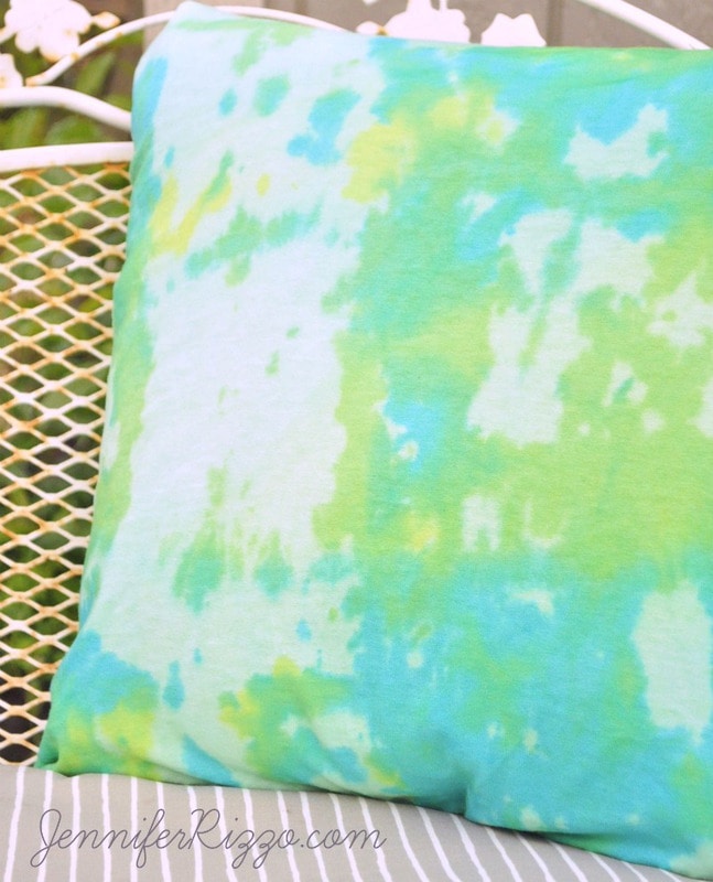 Tie Dye pillows DIY Jennifer Rizzo