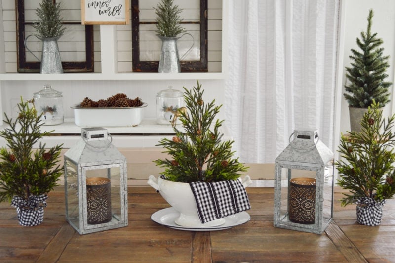 Fox Hollow Cottage Christmas tablescape