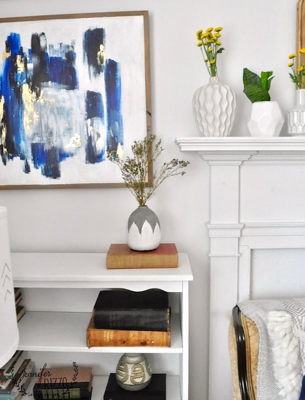 Boho vases and vintage books #vintagedecor