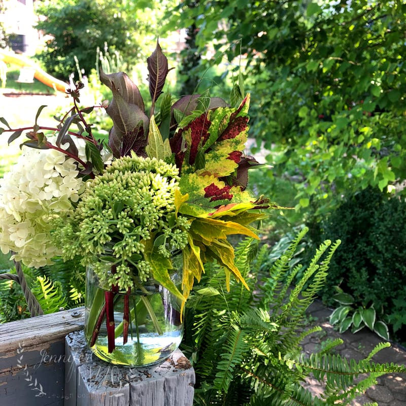 Bouquet with Plants that will grow roots