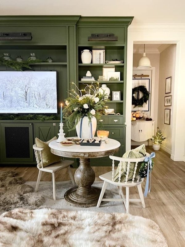 Holiday Housewalk 2022 Day 2 - Jennifer Rizzo