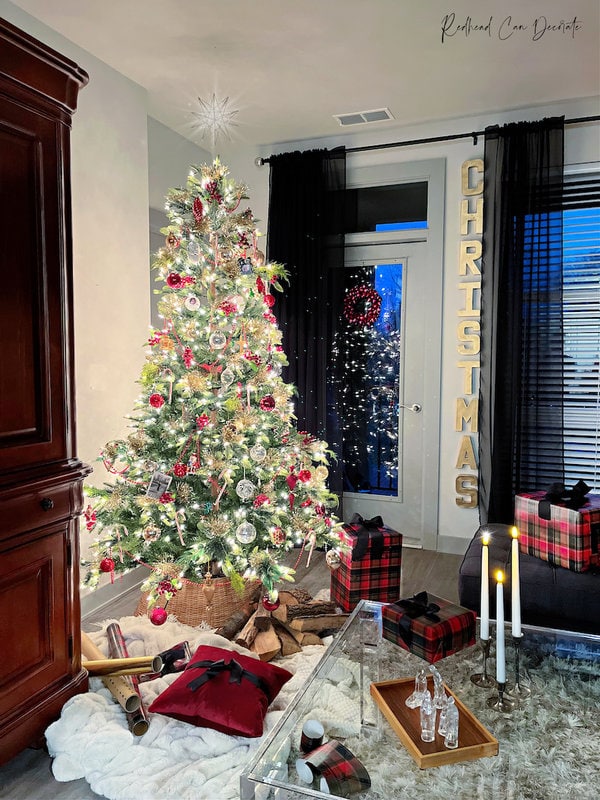 Holiday Housewalk 2022 Day 4 - Jennifer Rizzo