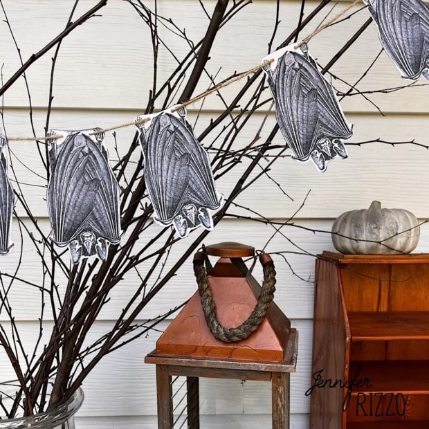 Printable Vintage Bat Halloween Garland - Jennifer Rizzo